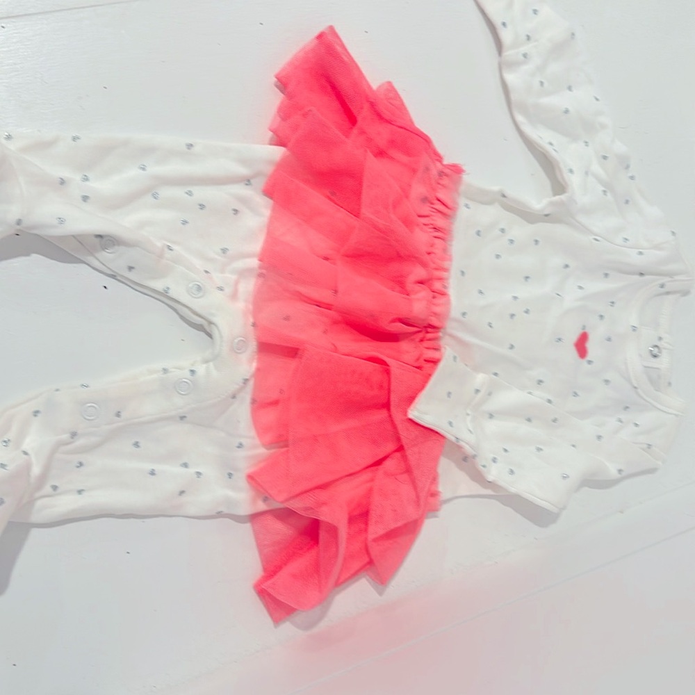 3 mo carters girls onsie footed never worn